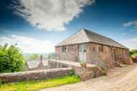 Exterior Tilbury Cottage