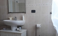 In-room Bathroom 2 B&B Colle degli Ulivi