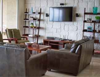 Lobby 2 Encanto Living 1101 -2BR by Kivoya