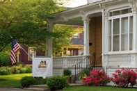 Exterior Rockland Talbot House