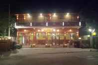Exterior Shwe Nadi Guest House