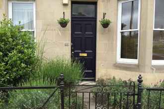 Exterior 4 Central and Spacious 2 Bedroom Flat With Garden
