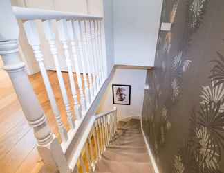 Lobi 2 Contemporary 1 Bedroom Flat in Fulham near The Thames