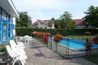 Swimming Pool Appart'Hotel Les Acacias