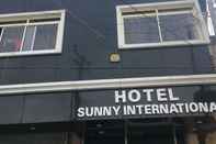 ภายนอกอาคาร Hotel Sunny International