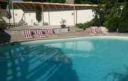 Swimming Pool 2 Maison Bel Canto