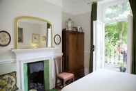 Bedroom A Place Like Home - Charming and Elegant Flat in Chelsea