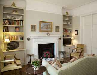 Lobi 2 A Place Like Home - Charming and Elegant Flat in Chelsea