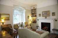 Lobi A Place Like Home - Charming and Elegant Flat in Chelsea