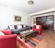 Common Space 2 A Place Like Home - Comfortable South Kensington Apartment