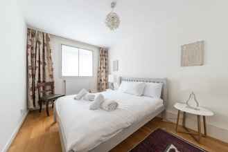 Bedroom 4 A Place Like Home - Comfortable South Kensington Apartment