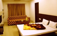 Kamar Tidur 5 Hotel Rajmandir