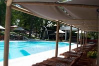 Swimming Pool Hotel La Ardilla De Santa Fe