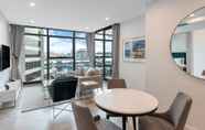 Kamar Tidur 4 Meriton Suites Sussex Street