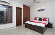 ห้องนอน 3 Orchid Suites Noida