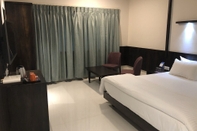 Bilik Tidur Kyriad Hotel Vijayapura