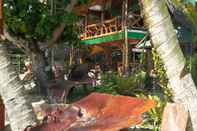 Ruang Umum Ausan Beach Front Cottage and Restaurant