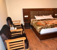 Phòng ngủ 6 Hotel Tridev Manali