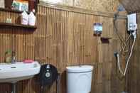 ห้องน้ำภายในห้อง Baan Kornkan Resort
