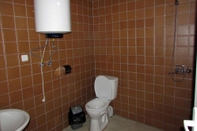 Toilet Kamar Hotel Gold