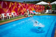 Kolam Renang Hotel Cadosa