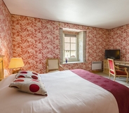 Bedroom 6 Château de Bournel (Relais du Silence)