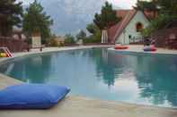 Swimming Pool Pendosis Tatil Koyu