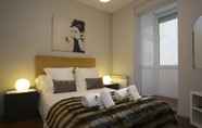 Kamar Tidur 3 BarcelonaForRent The Gaudi Suites