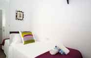 Kamar Tidur 5 BarcelonaForRent Tucson Suites