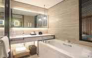 Toilet Kamar 4 Shimao YULUXE Hotel Chengdu