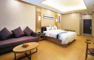 Bedroom 7 Herton Hotel Dalian