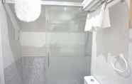 Phòng tắm bên trong 4 Hospederia Imar