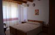 Bilik Tidur 6 Agriturismo Agrifoglio