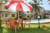 Swimming Pool GuestHouser 2 BHK Apartment 30c4