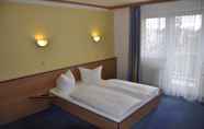 Bedroom 3 Sleep & Go Hotel Magdeburg