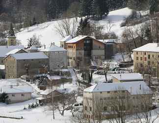 Bên ngoài 2 Hôtel du Vercors