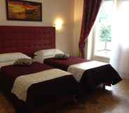 Bilik Tidur 3 B&B Vatican Golden Rooms