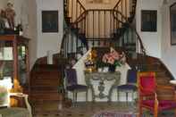 Lobby Hostellerie du Château de l'Isle