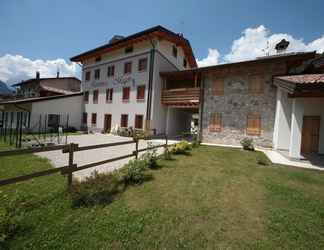 ภายนอกอาคาร 2 Albergo Diffuso Valcellina e Val Vajont in Claut