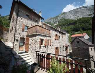 Bangunan 2 Albergo Diffuso Valcellina e Val Vajont in Casso