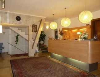 Lobi 2 Hotel Luise