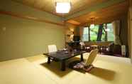 Bilik Tidur 5 Kose Onsen Hotel