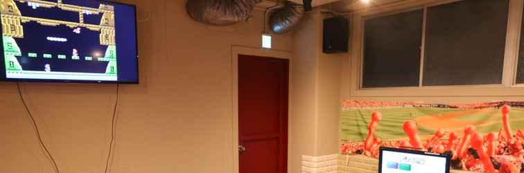 Lobi RED HELMET House＆Sports Bar Hiroshima - Hostel