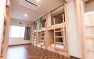 Bedroom 4 RED HELMET House＆Sports Bar Hiroshima - Hostel