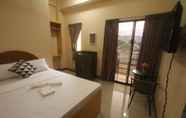 Kamar Tidur 5 Heart Hotel and Services