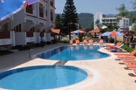 Swimming Pool Melita Apart Hotel