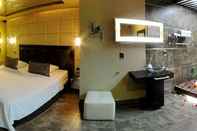 Toilet Kamar Orei' Suites & Spa