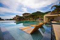 Swimming Pool Pico De Loro Hamilo Coast Guest House