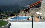 Swimming Pool 2 Hotel Liñares