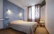 Bedroom 3 HOTEL DE LA POMME D'OR